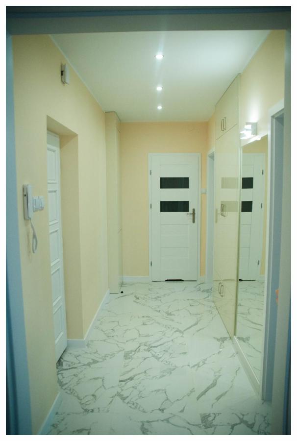 Color 24 Apartament III Stalowa Wola Exterior foto